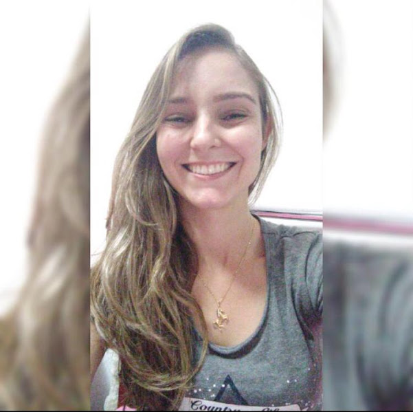 Bruna Nunes sorrindo